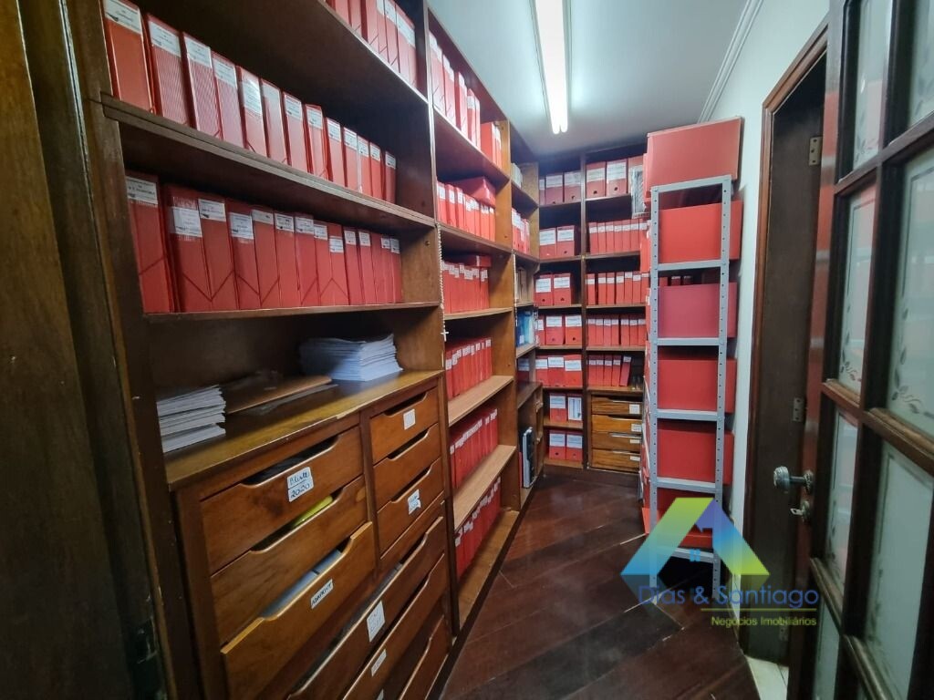 Sobrado à venda com 5 quartos, 350m² - Foto 26