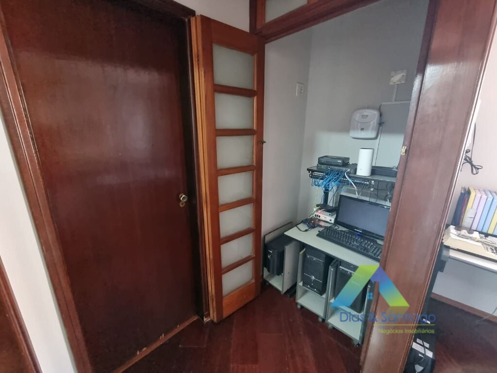 Sobrado à venda com 5 quartos, 350m² - Foto 29