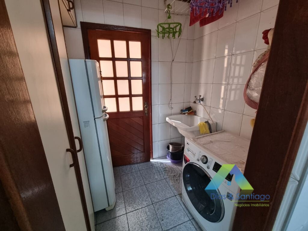 Sobrado à venda com 5 quartos, 350m² - Foto 34