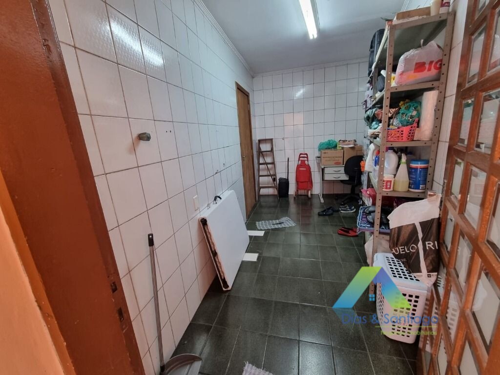 Sobrado à venda com 5 quartos, 350m² - Foto 16