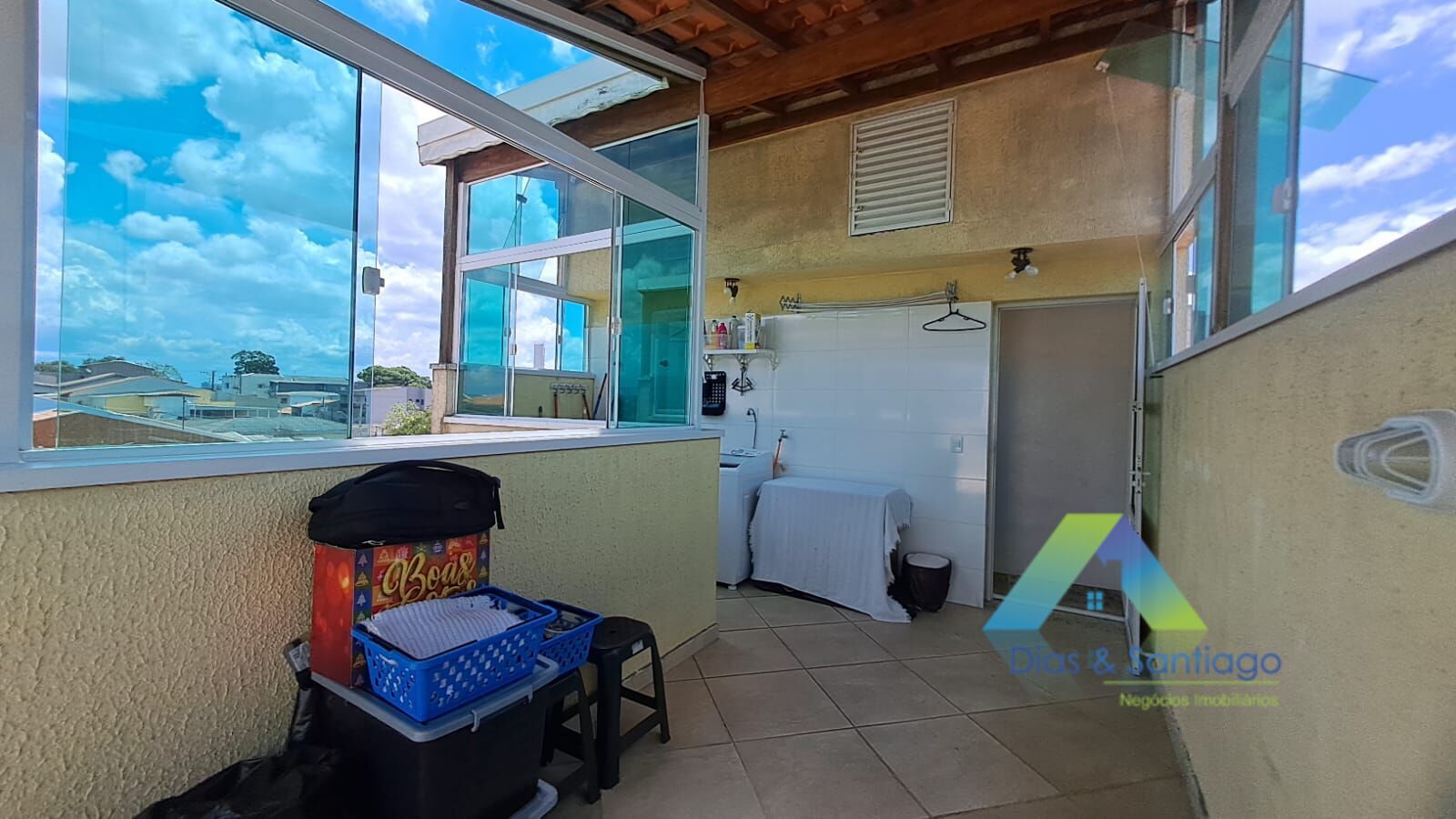 Cobertura à venda com 2 quartos, 70m² - Foto 4