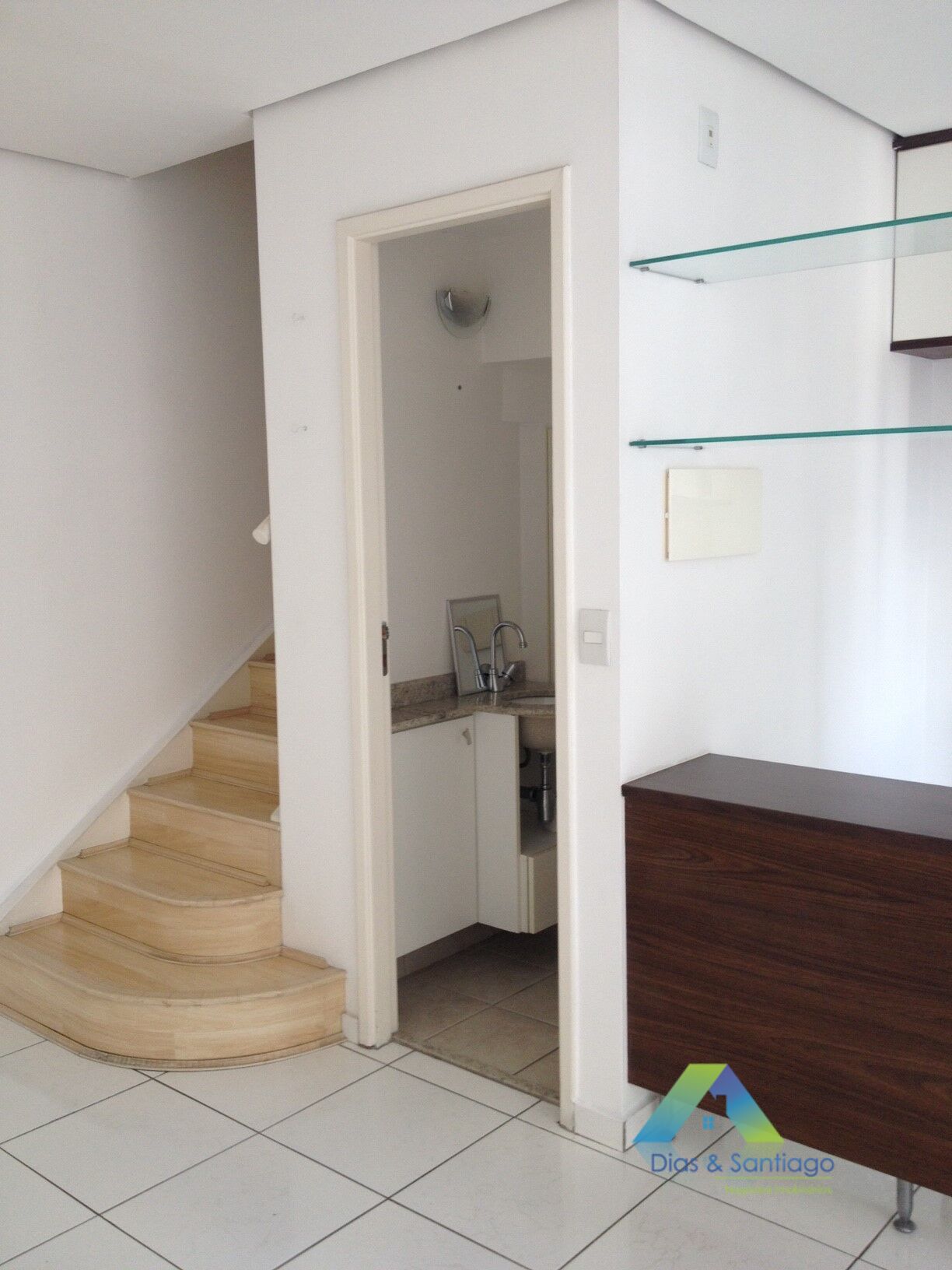 Apartamento à venda com 1 quarto, 60m² - Foto 7