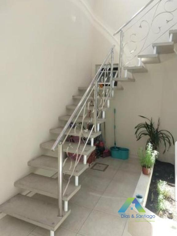 Casa à venda com 3 quartos, 190m² - Foto 6