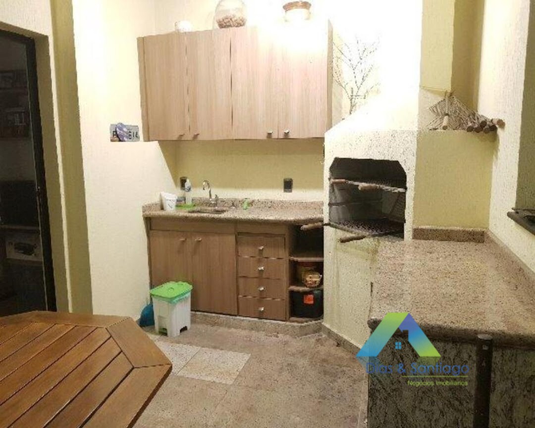 Apartamento à venda com 3 quartos, 145m² - Foto 18