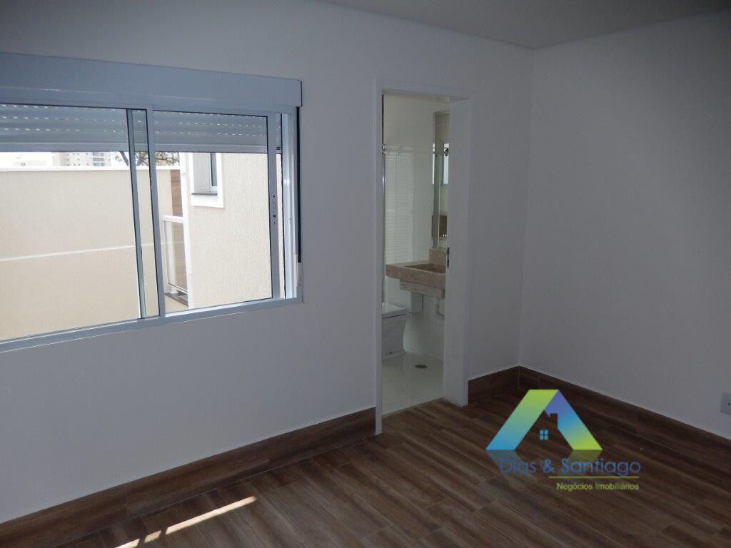 Sobrado à venda com 4 quartos, 200m² - Foto 40