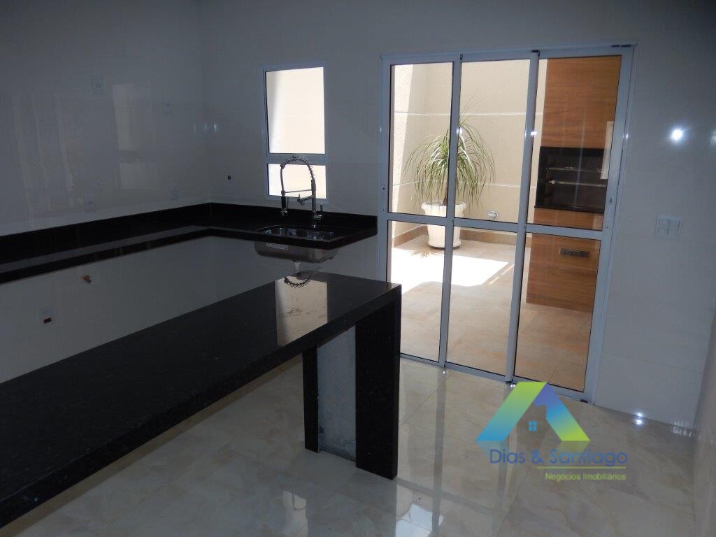 Sobrado à venda com 4 quartos, 200m² - Foto 17