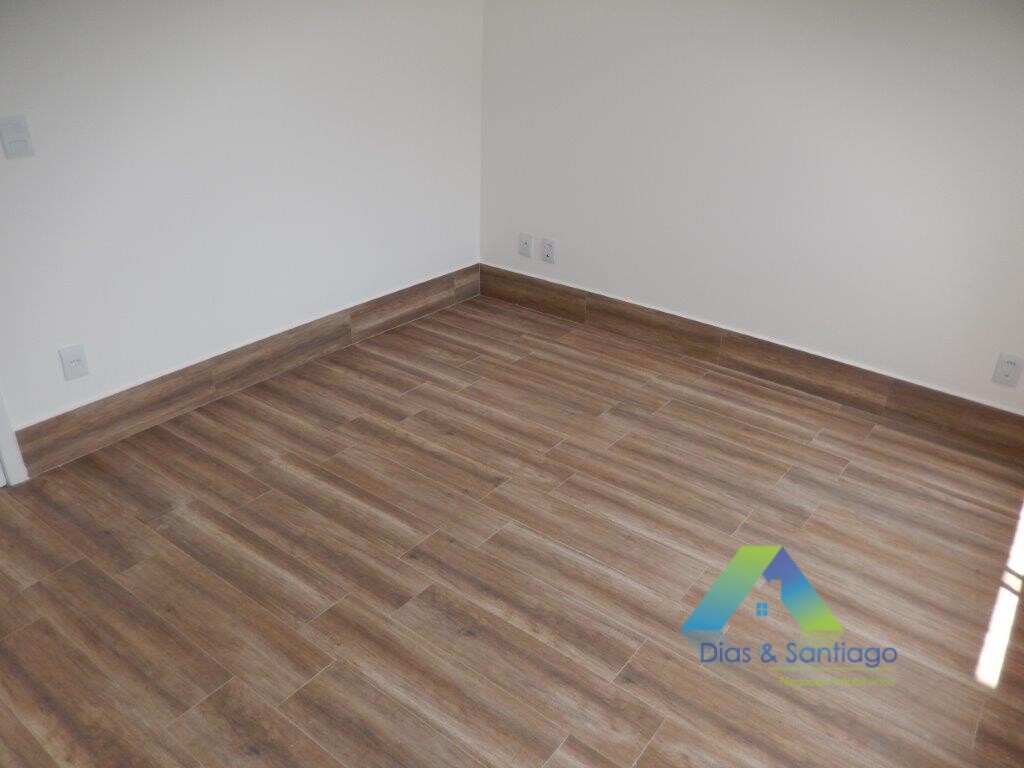 Sobrado à venda com 4 quartos, 200m² - Foto 42