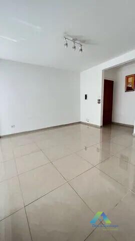 Apartamento à venda com 2 quartos, 78m² - Foto 3