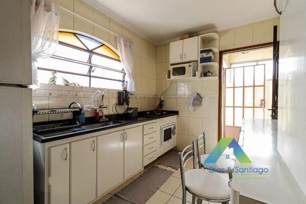 Sobrado à venda com 3 quartos, 250m² - Foto 45