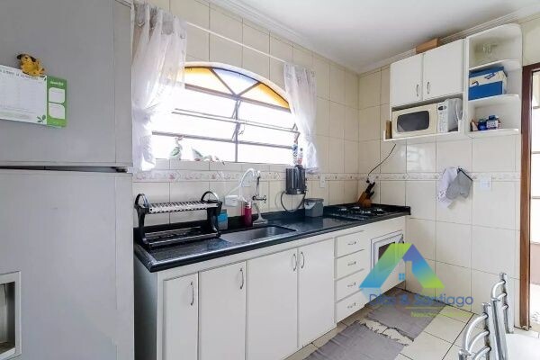 Sobrado à venda com 3 quartos, 250m² - Foto 48