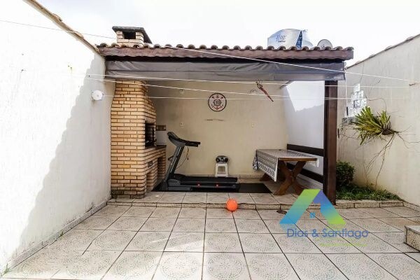 Sobrado à venda com 3 quartos, 250m² - Foto 2