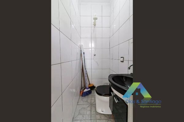 Sobrado à venda com 3 quartos, 250m² - Foto 67