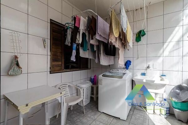 Sobrado à venda com 3 quartos, 250m² - Foto 59