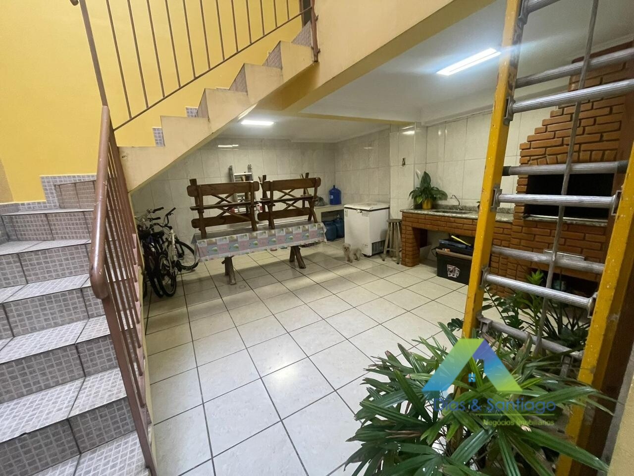 Sobrado à venda com 4 quartos, 250m² - Foto 24