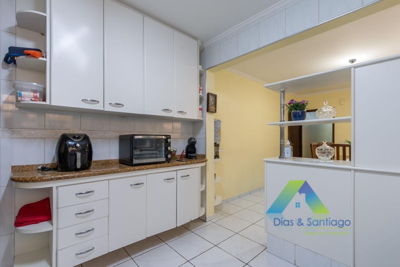 Sobrado à venda com 4 quartos, 250m² - Foto 14