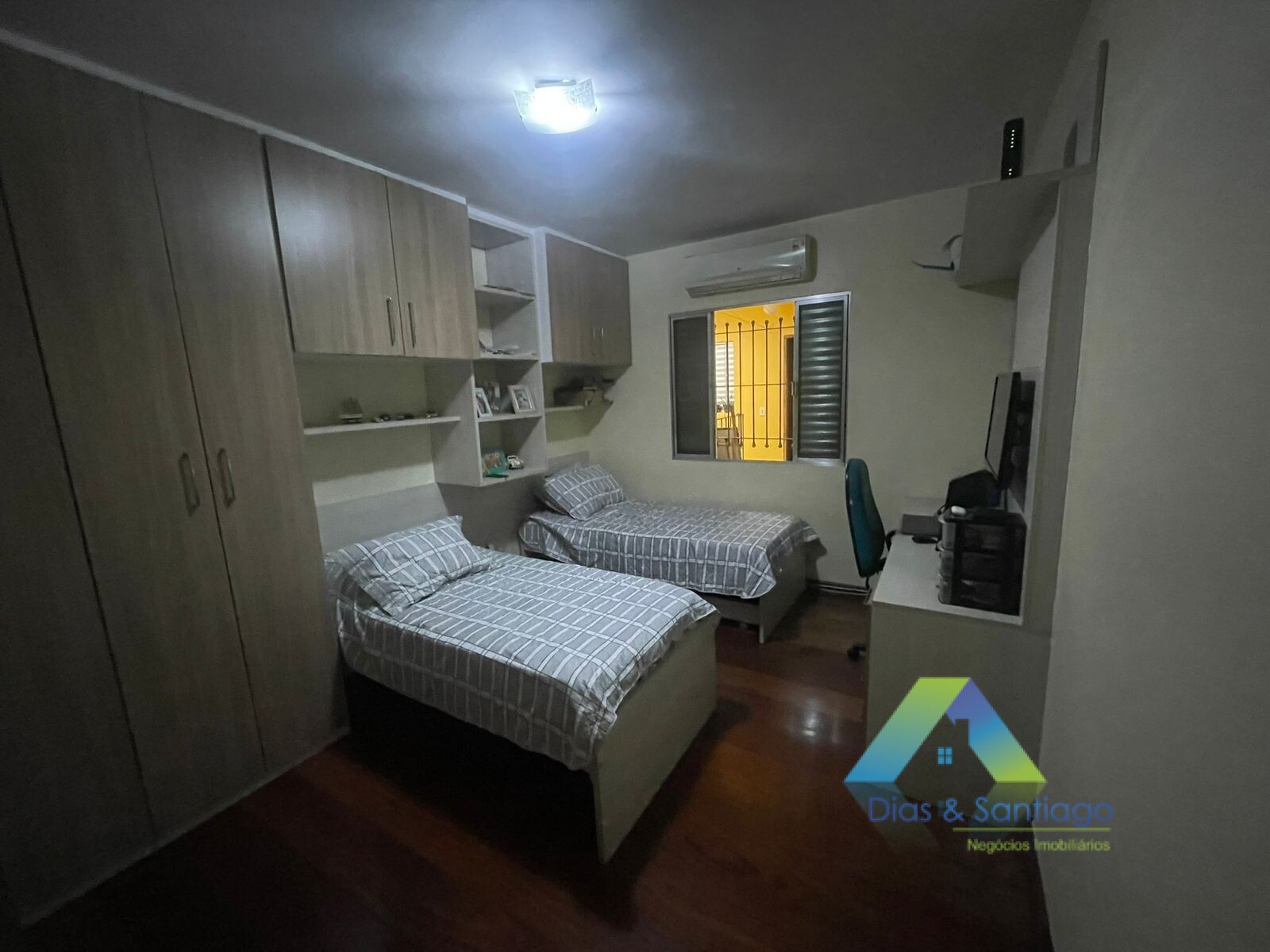 Sobrado à venda com 4 quartos, 250m² - Foto 25