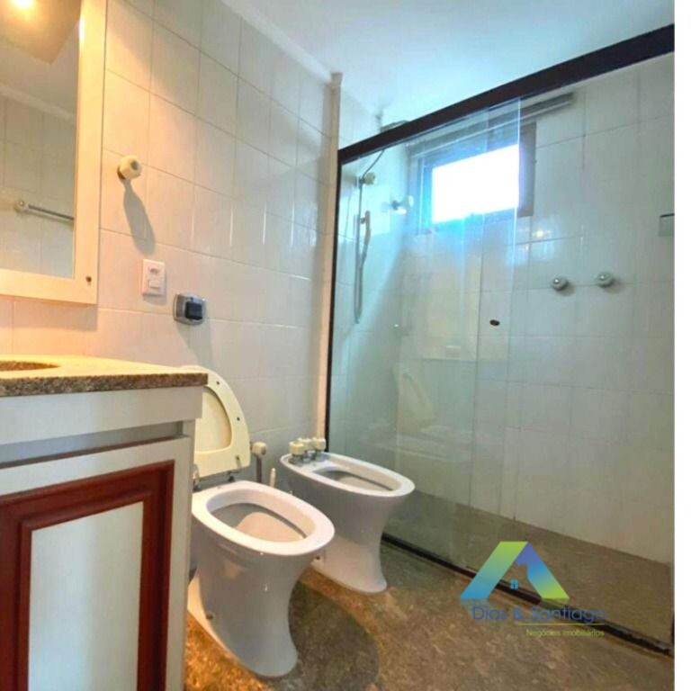 Apartamento à venda com 3 quartos, 192m² - Foto 11