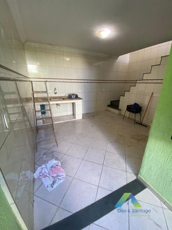 Sobrado à venda com 2 quartos, 240m² - Foto 19