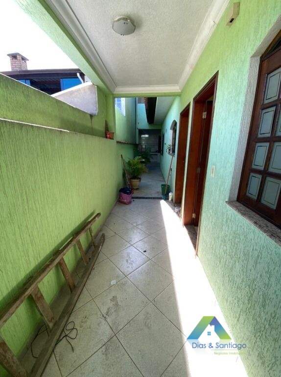 Sobrado à venda com 2 quartos, 240m² - Foto 13