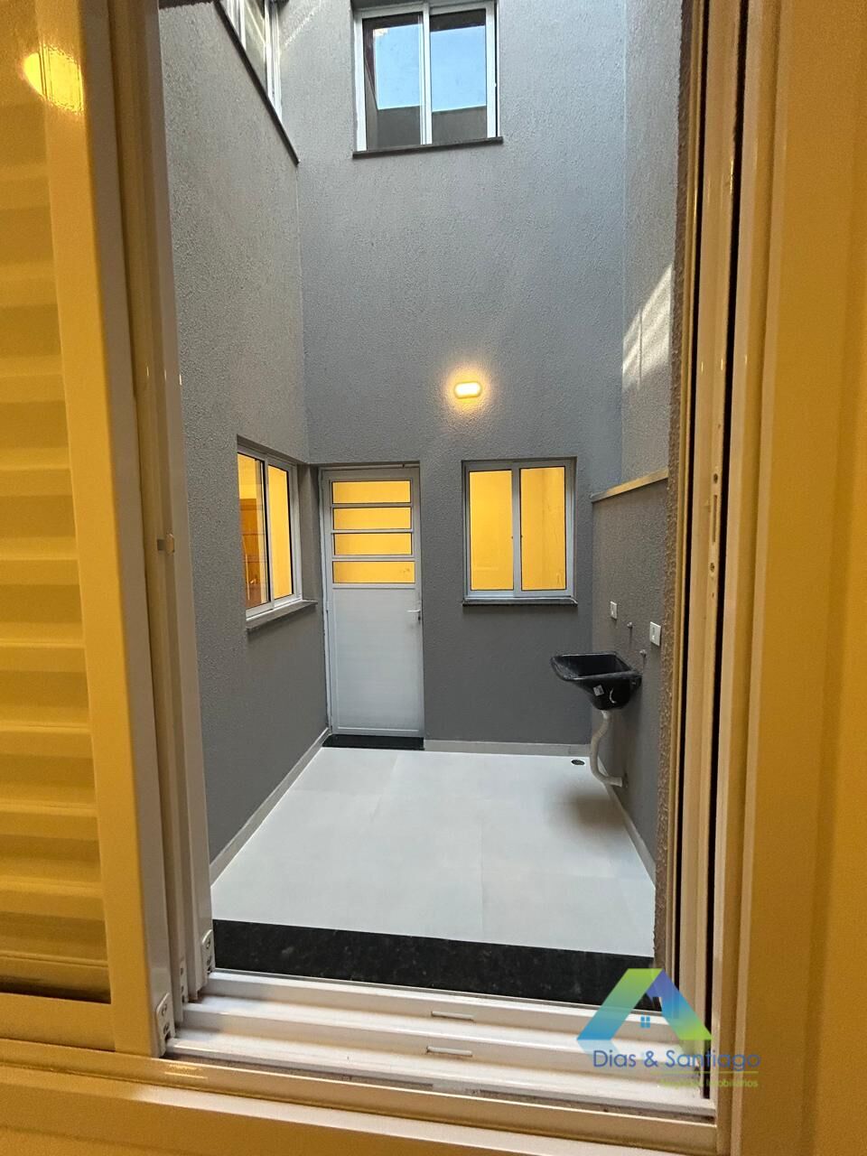 Apartamento à venda com 2 quartos, 46m² - Foto 4