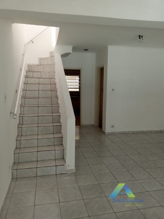 Sobrado à venda com 3 quartos, 124m² - Foto 4