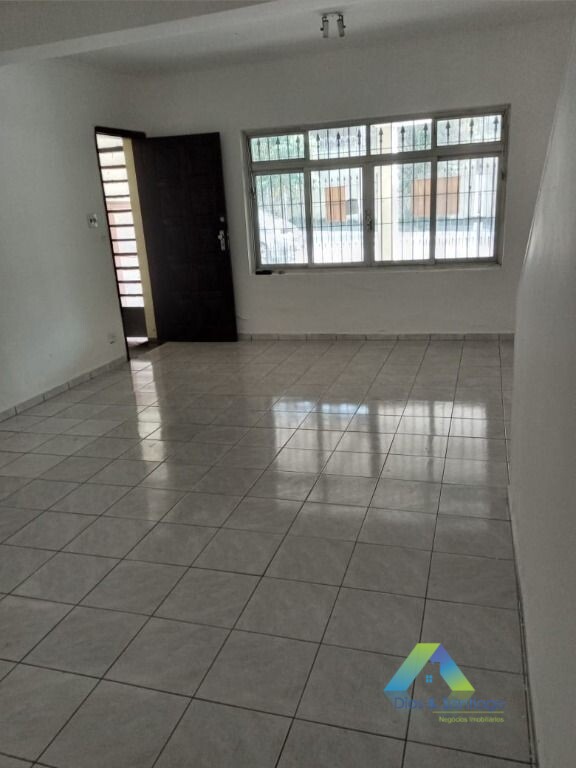 Sobrado à venda com 3 quartos, 124m² - Foto 2