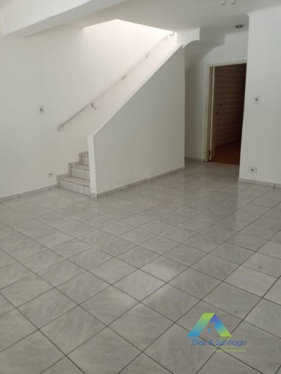 Sobrado à venda com 3 quartos, 124m² - Foto 1