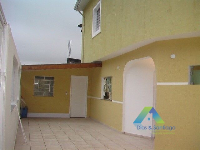 Sobrado à venda com 2 quartos, 125m² - Foto 1