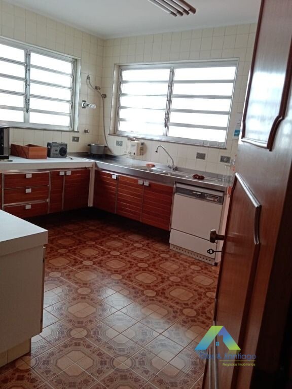 Casa à venda com 5 quartos, 610m² - Foto 13