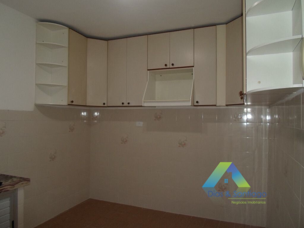 Sobrado à venda com 2 quartos, 225m² - Foto 3