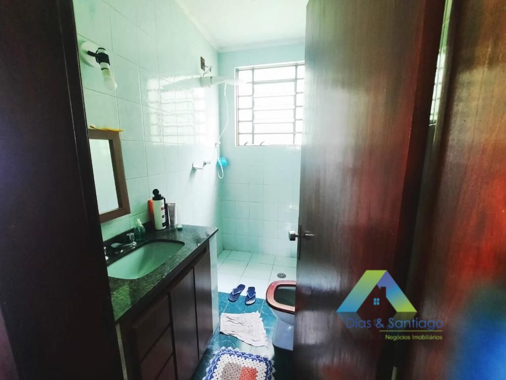 Sobrado à venda com 3 quartos, 233m² - Foto 11