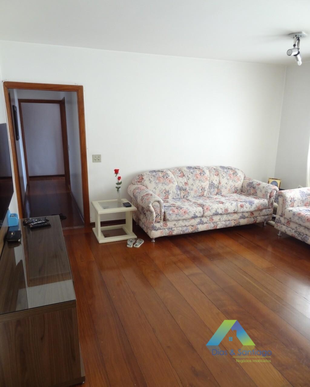 Apartamento à venda com 3 quartos, 98m² - Foto 2