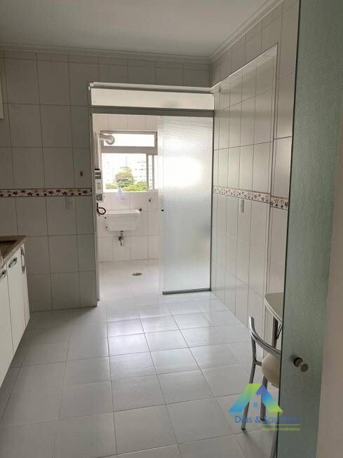 Apartamento à venda com 2 quartos, 68m² - Foto 8