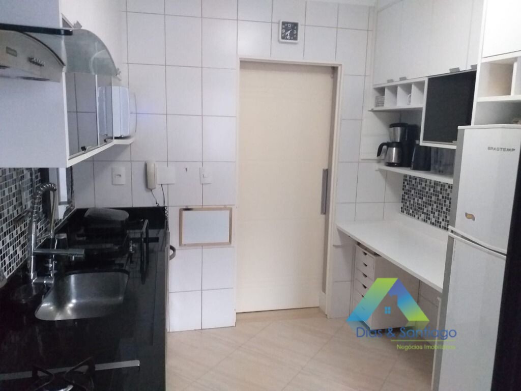 Apartamento à venda com 2 quartos, 65m² - Foto 4