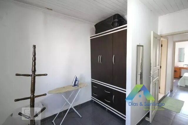 Casa à venda com 2 quartos, 180m² - Foto 8