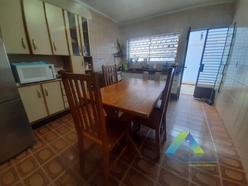 Sobrado para alugar com 4 quartos, 350m² - Foto 18