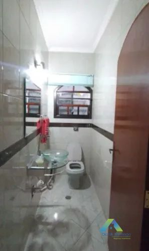 Sobrado à venda com 3 quartos, 200m² - Foto 14