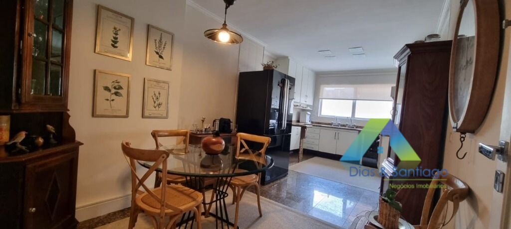 Apartamento à venda com 4 quartos, 225m² - Foto 5