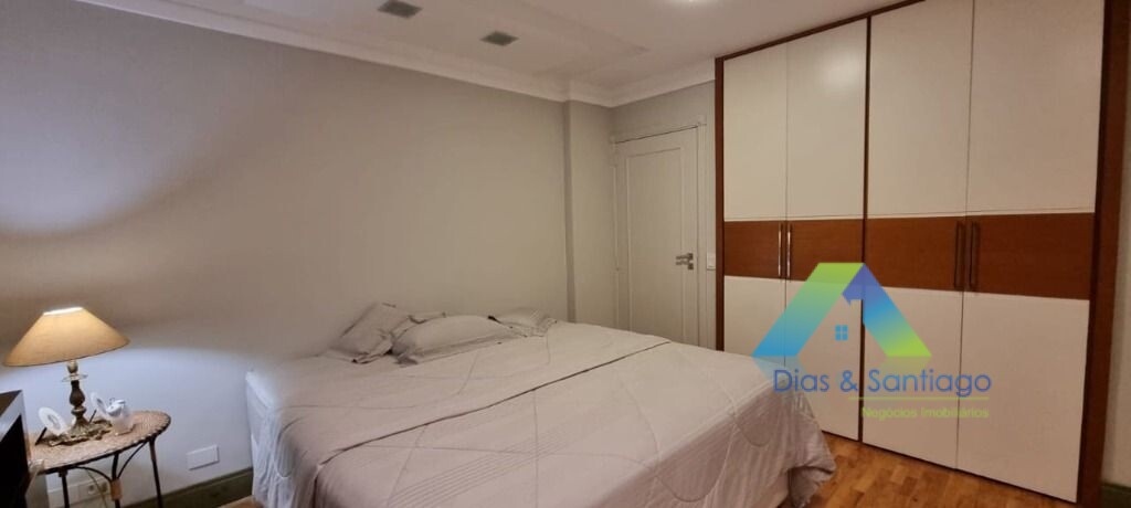 Apartamento à venda com 4 quartos, 225m² - Foto 19