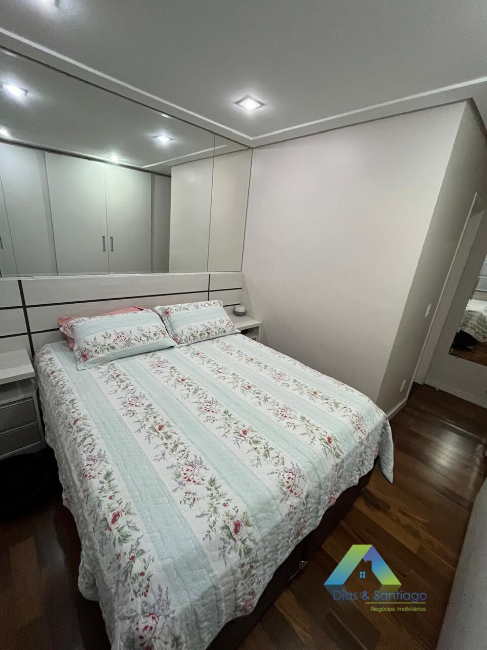 Apartamento à venda com 3 quartos, 97m² - Foto 13