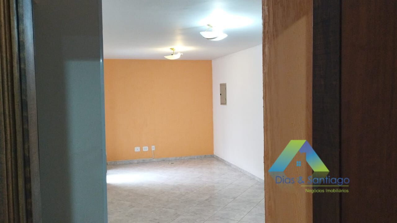 Apartamento à venda com 2 quartos, 71m² - Foto 4