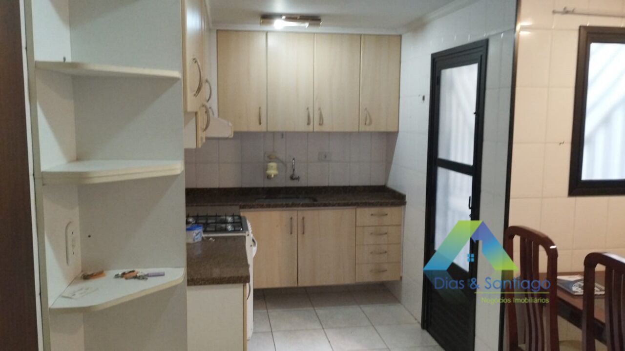 Apartamento à venda com 2 quartos, 71m² - Foto 2