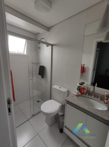 Apartamento à venda com 3 quartos, 87m² - Foto 3