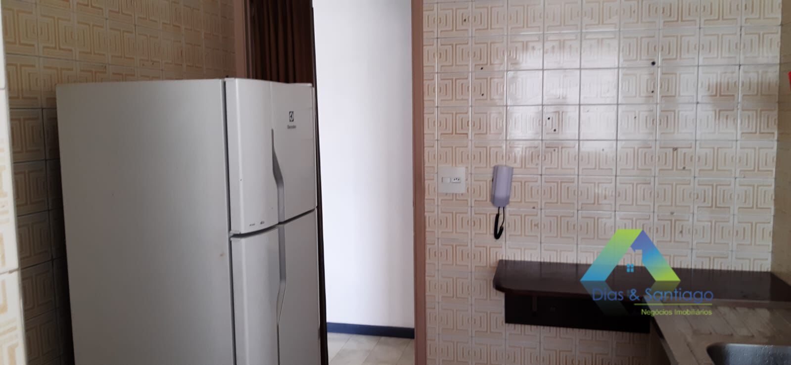 Apartamento à venda com 2 quartos, 60m² - Foto 2