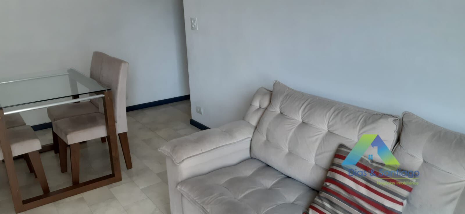 Apartamento à venda com 2 quartos, 60m² - Foto 4