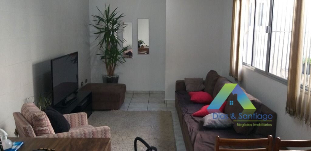 Sobrado à venda com 3 quartos, 180m² - Foto 1