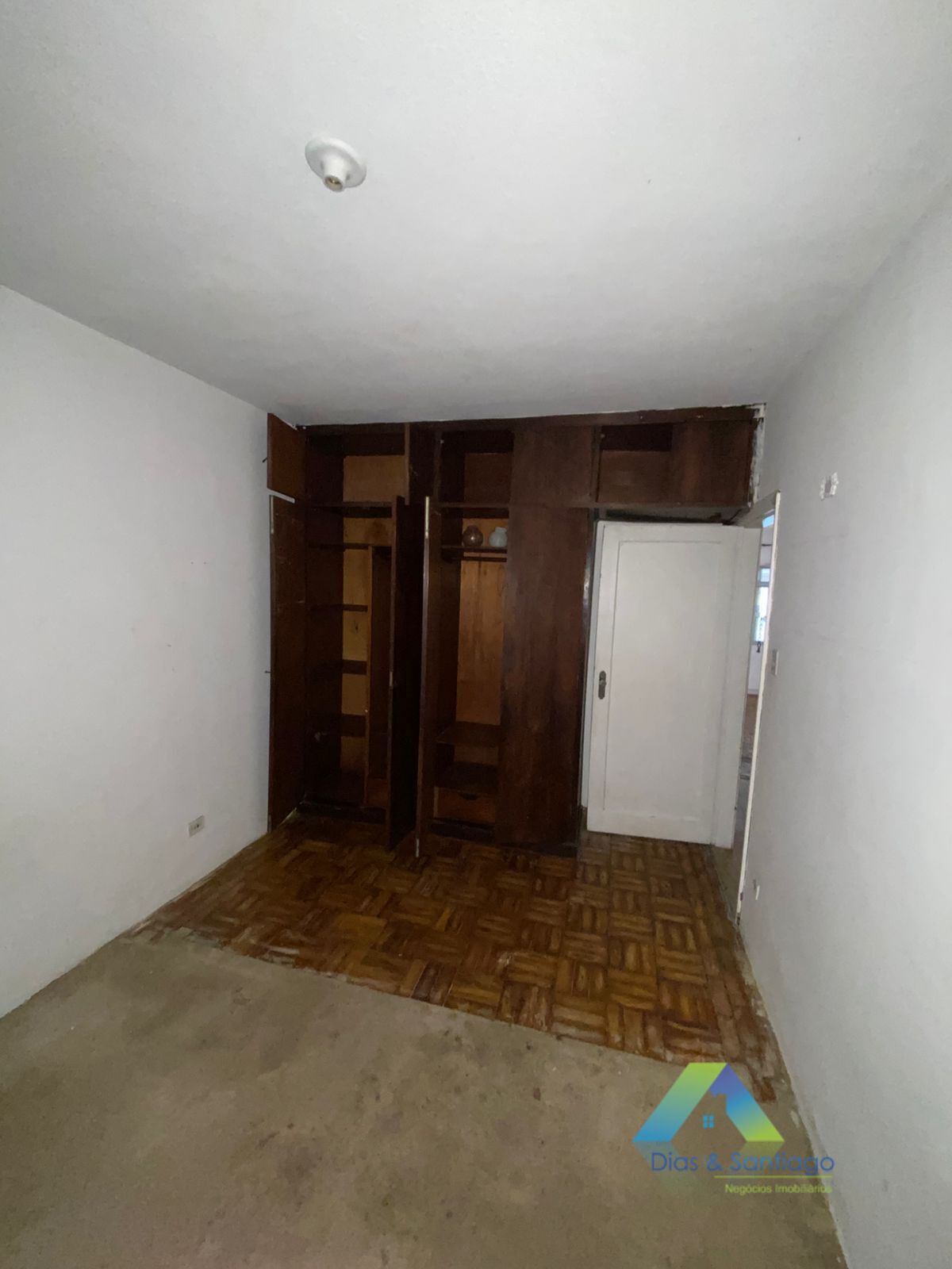 Casa à venda com 2 quartos, 94m² - Foto 9