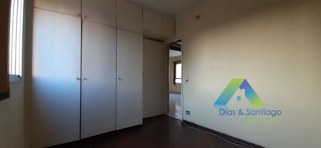 Apartamento à venda com 2 quartos, 67m² - Foto 13