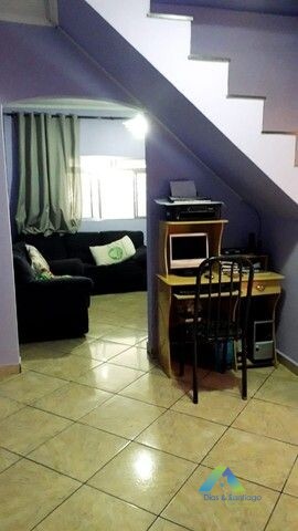 Sobrado à venda com 3 quartos, 188m² - Foto 1