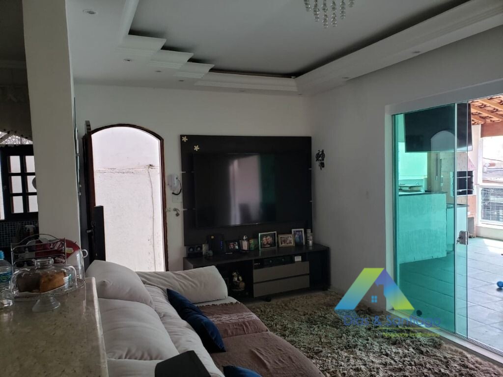 Casa à venda com 2 quartos, 200m² - Foto 9